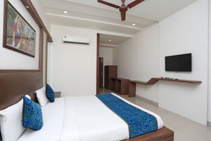 Room 19 of 23