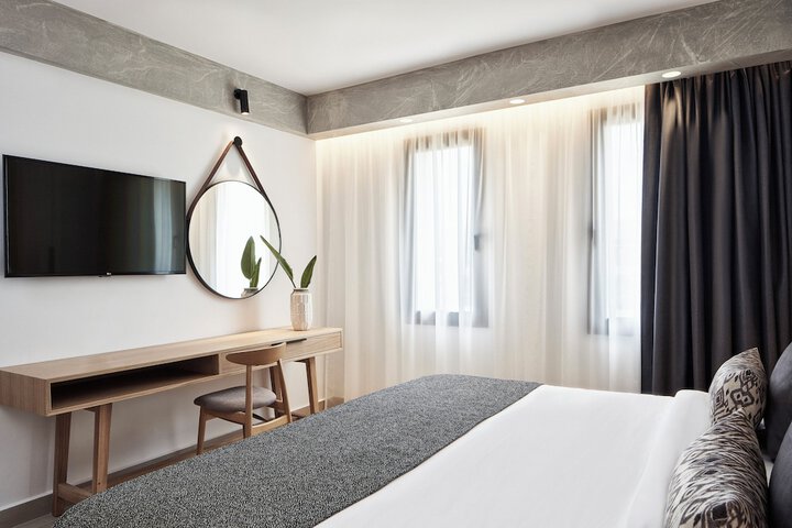 Room 30 of 78