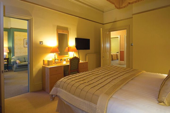 Room 54 of 110