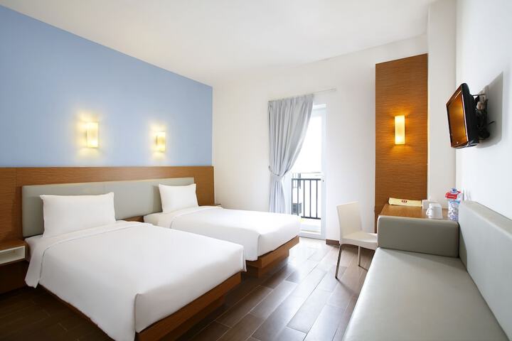 Room 4 of 14