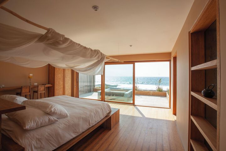 Room 25 of 74