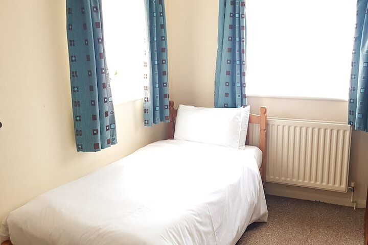 Room 6 of 6