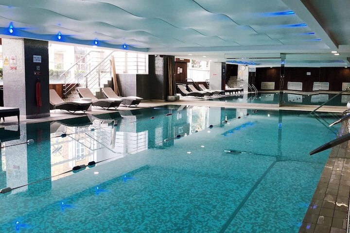 Pool 169 of 441