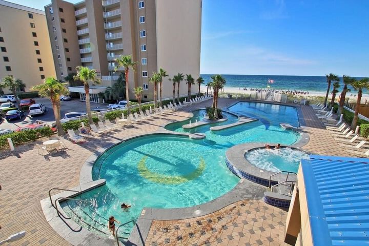 Pool 44 of 134