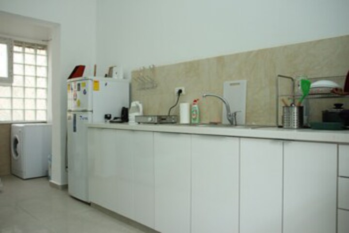 Room 33 of 49