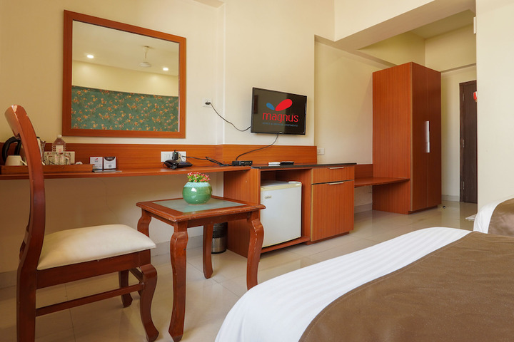 Room 14 of 27
