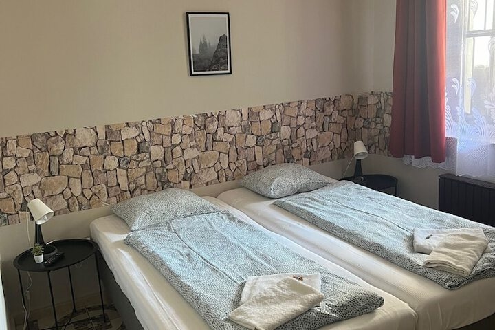Room 21 of 40