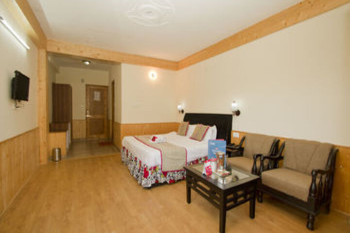Room 13 of 25