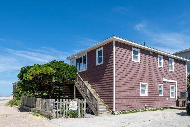 Williams - S Nags Head MP 19 100 Ft. to the Beach, Ocean View, 3 Bedrooms, Close to Pier in Whalebone, NC