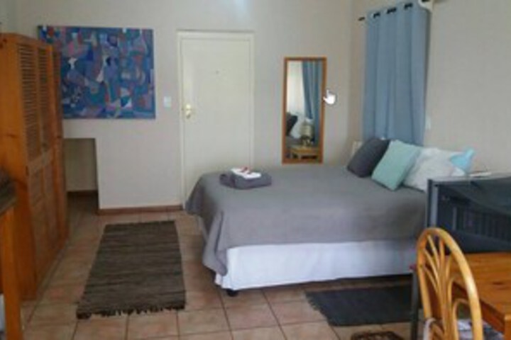 Room 16 of 18
