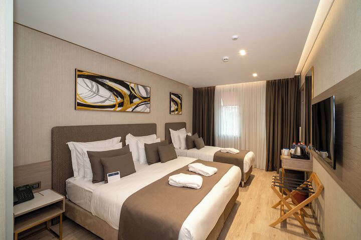 Room 95 of 170