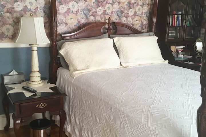 Room 14 of 39
