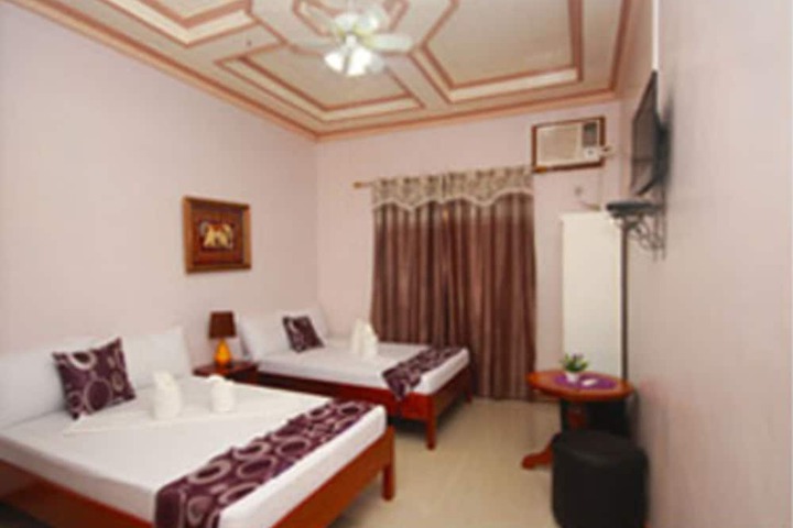 Room 13 of 63