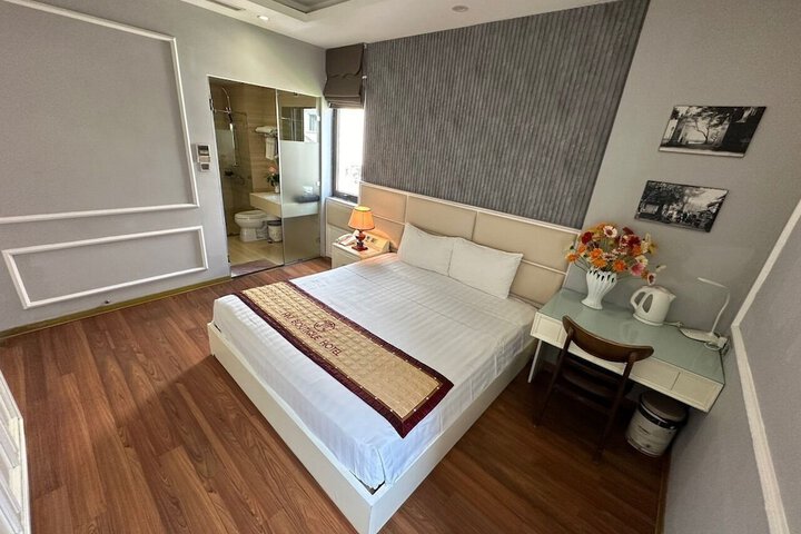 Room 15 of 98