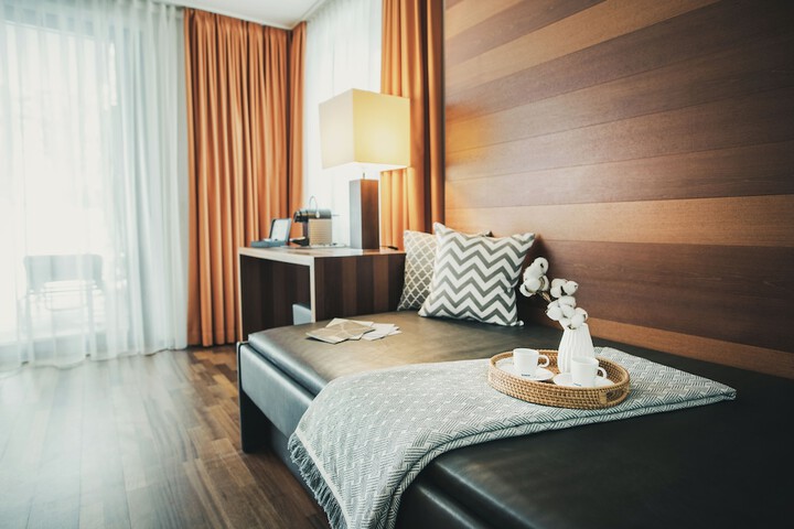 Room 15 of 79