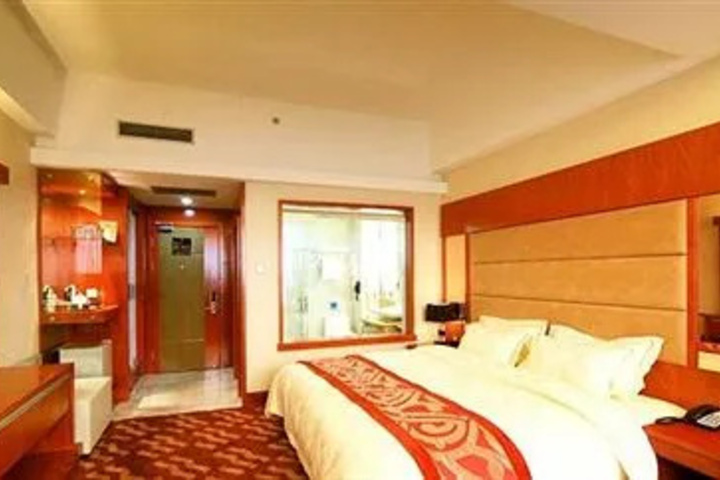 Room 3 of 20