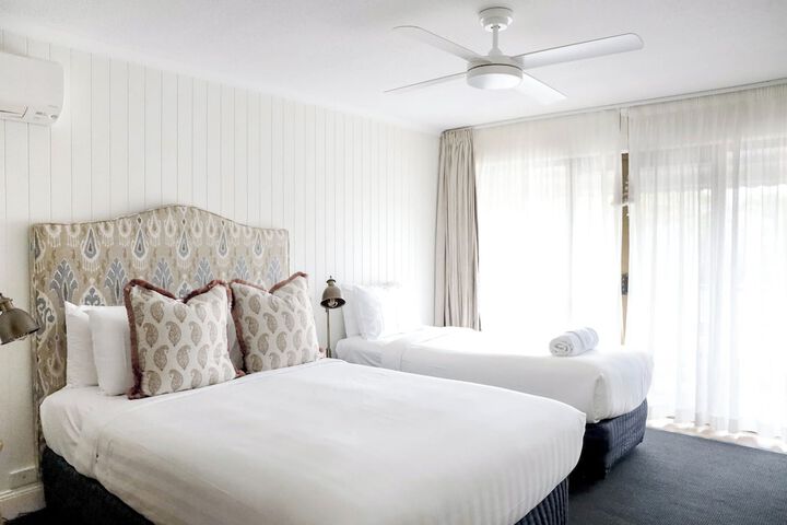 Room 14 of 49