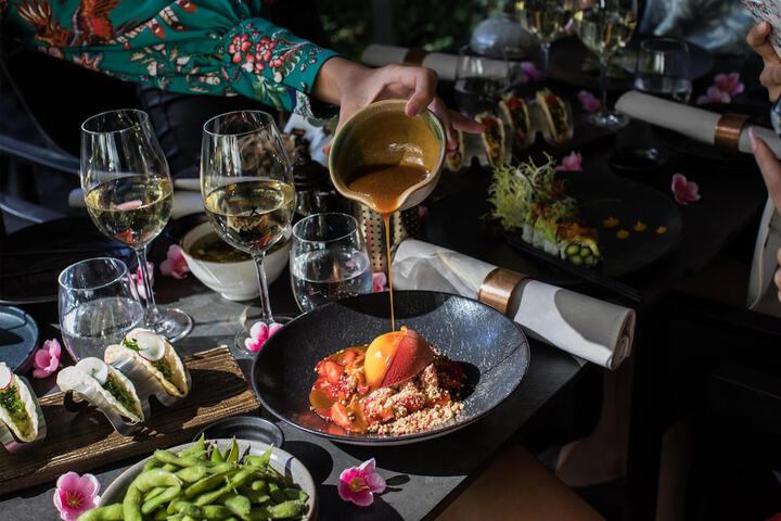 Dining 43 of 61