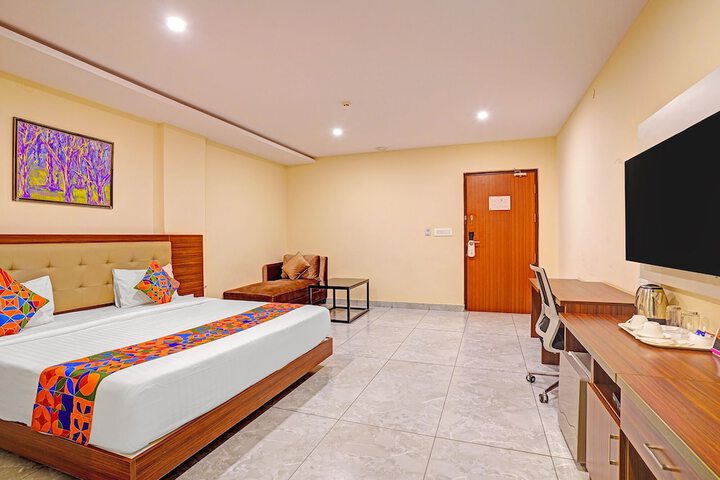 Room 17 of 30
