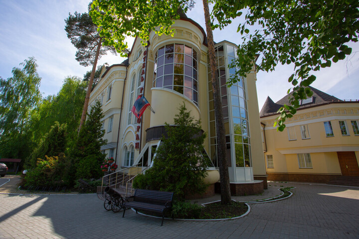 Photo 6