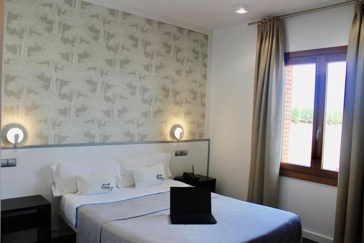 Room 8 of 36