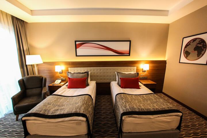 Room 7 of 41
