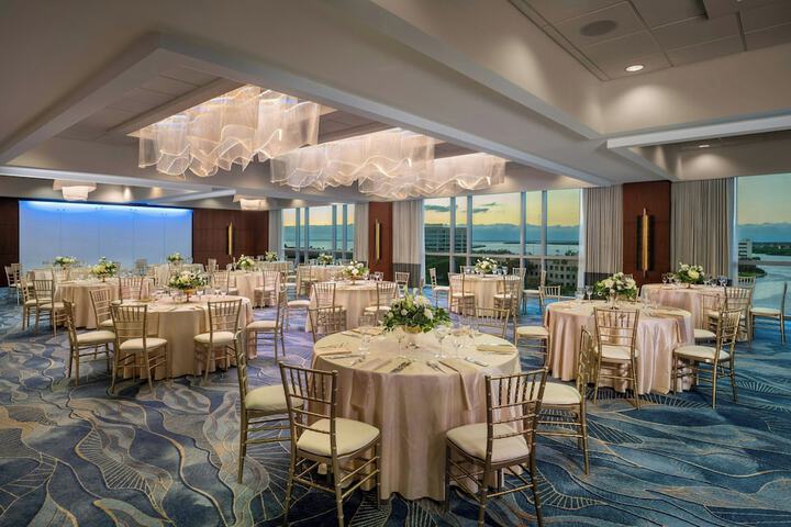 Ballroom/Hall 54 of 65