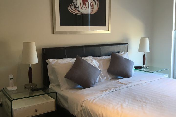 Room 4 of 34