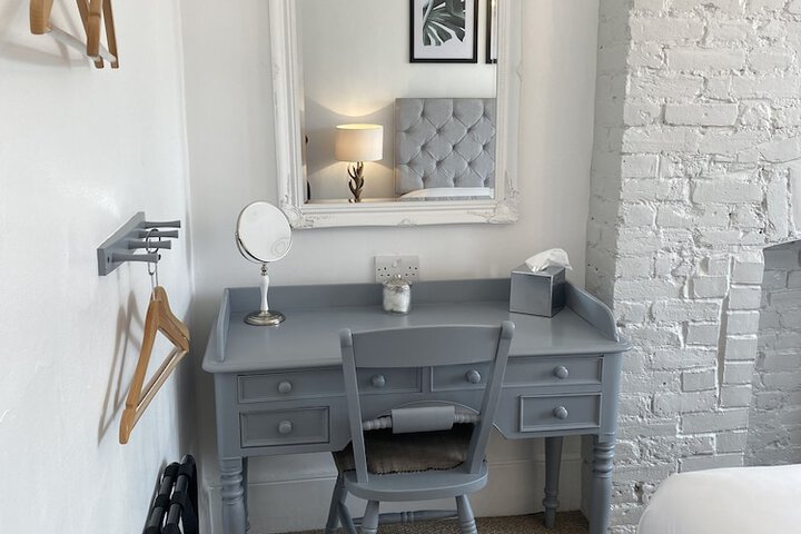 Room 36 of 85
