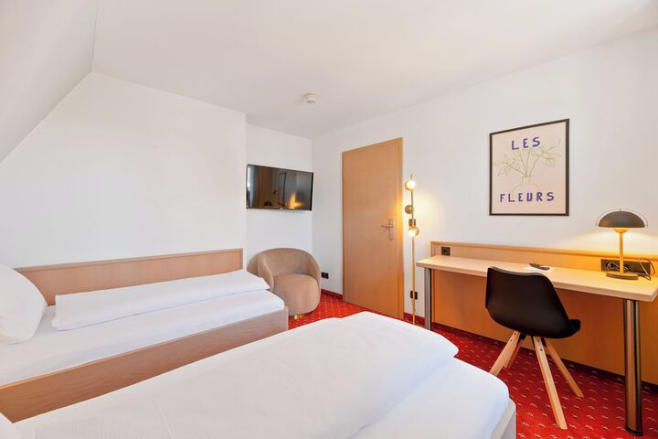 Room 42 of 88