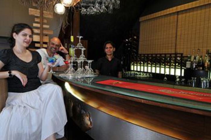 Hotel Bar
