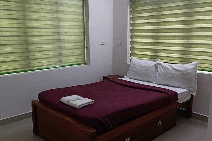 Room 3 of 39