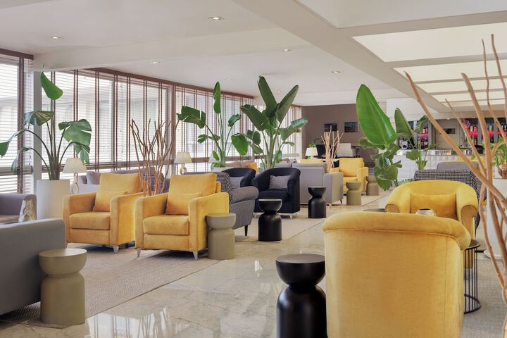 Hotel Interior 6 of 53