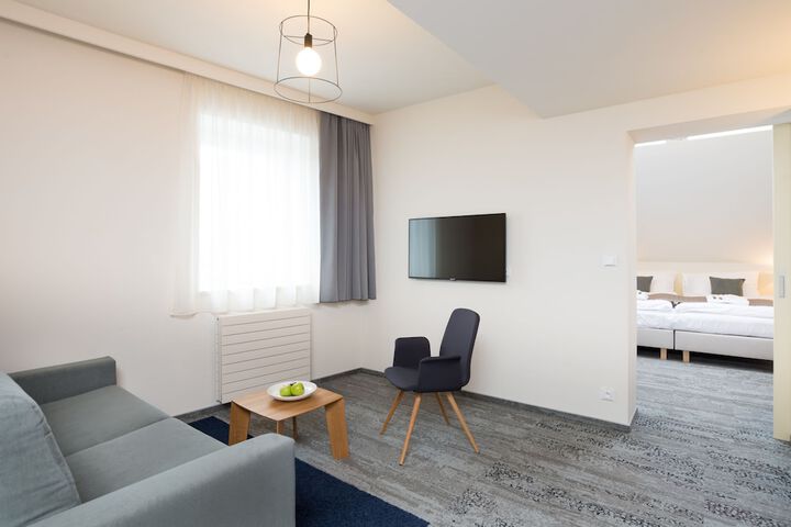 Room 5 of 47