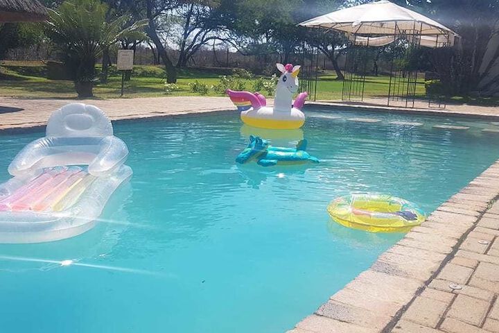 Hotel Pool