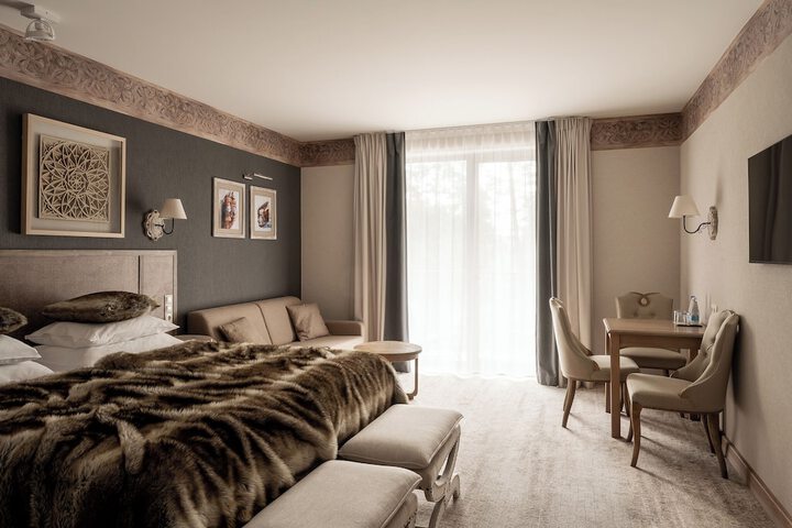 Room 10 of 53