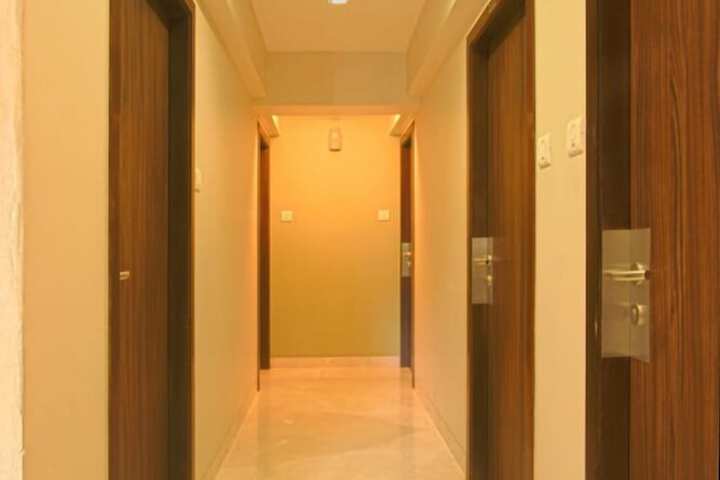 Ballroom/Hall 21 of 23