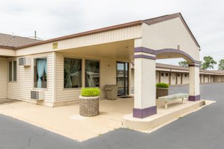 Hotel 6 of 44