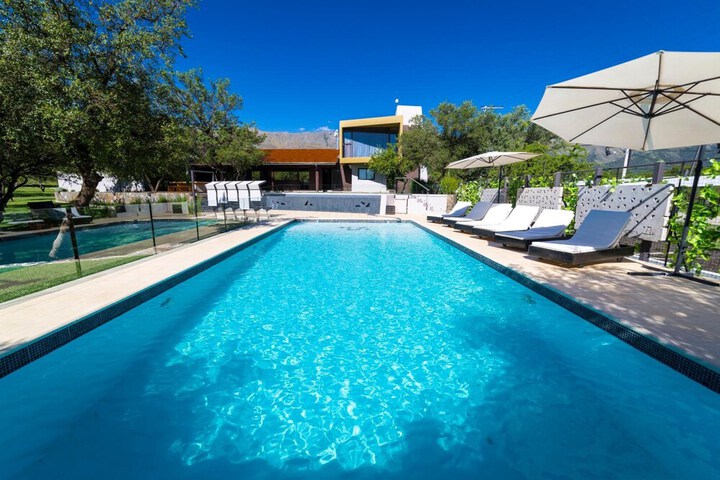 Pool 27 of 67