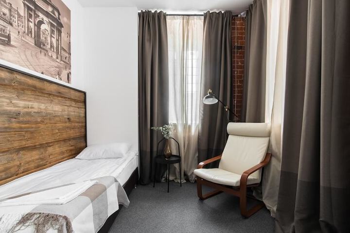 Room 19 of 29