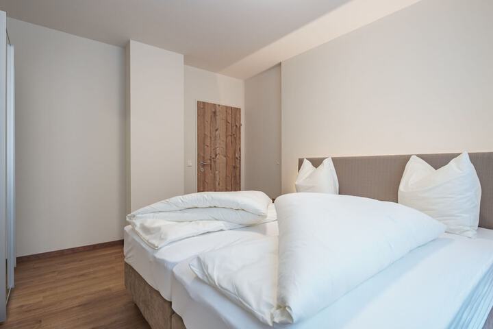 Room 2 of 26