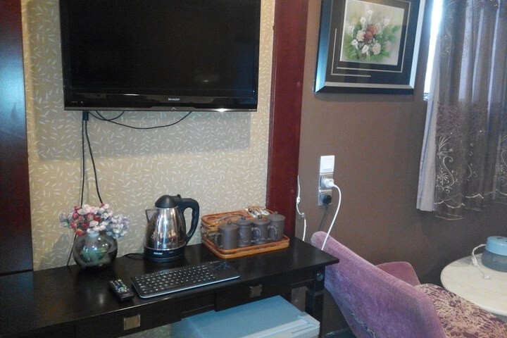 Room 9 of 44