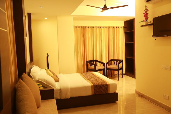 Room 5 of 43