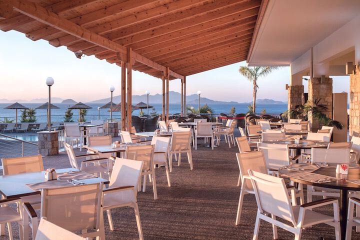 Dining 64 of 91