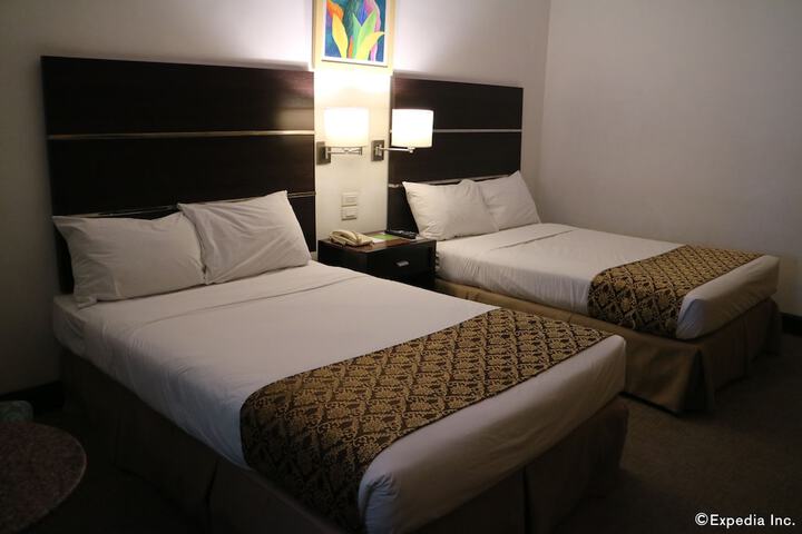 Room 13 of 79