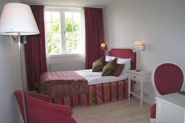 Room 17 of 80