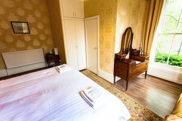 Room 30 of 69