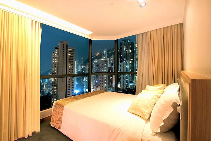 Room 13 of 62