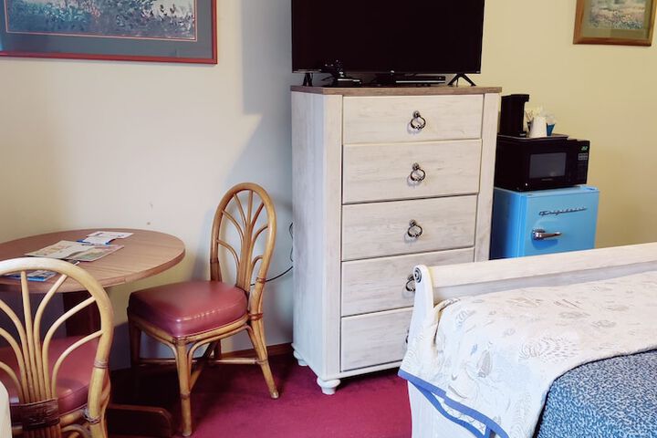 Room 30 of 81