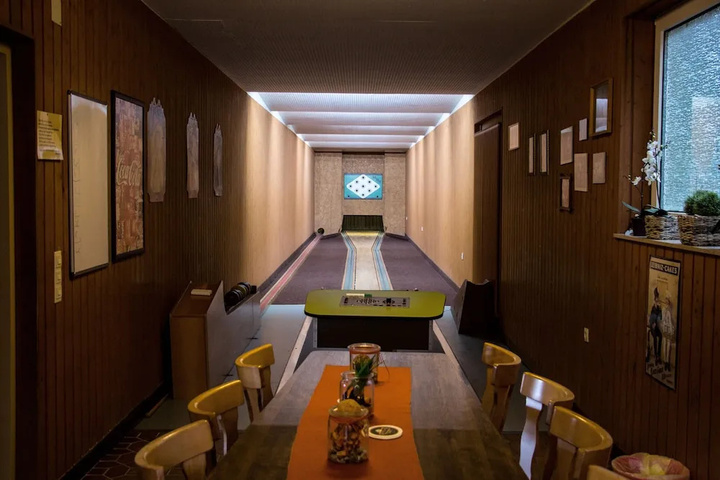 hotel_rooms